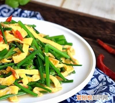 韭苔炒鸡蛋的做法,韭苔炒鸡蛋小