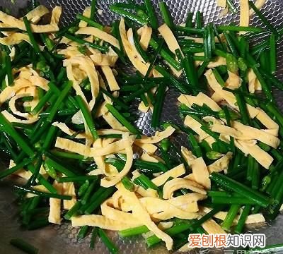 韭苔炒鸡蛋的做法,韭苔炒鸡蛋小