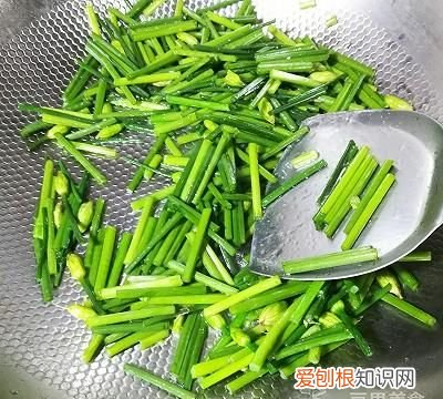 韭苔炒鸡蛋的做法,韭苔炒鸡蛋小