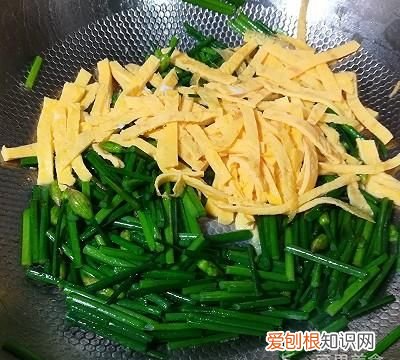 韭苔炒鸡蛋的做法,韭苔炒鸡蛋小