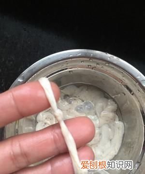 皮蛋肠的家常做法,肉皮松花蛋肠的做法及配料