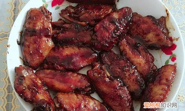 家庭版可乐鸡翅的做法视频，如何做出色香味俱全的可乐鸡翅