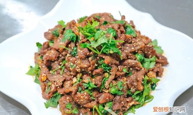 减肥不长胖的肉食排行榜,减肥必备低脂高蛋白的鸡胸肉