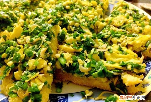 老东北美食铁锅烀饼 品尝东北特色美食烀饼铁锅炖