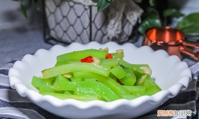 炒莴笋怎么炒好吃窍门,500克莴笋炒莴笋片够几个人吃