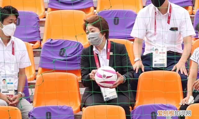 东京八年奥运传奇落幕，桥本圣子总结：感到自豪，成败由历史评说！政治学家：首相都下课了，不可能是成功的