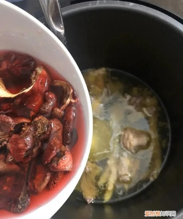 正宗红菇和假红菇辨别方法,正宗的红菇和假红菇怎么区分
