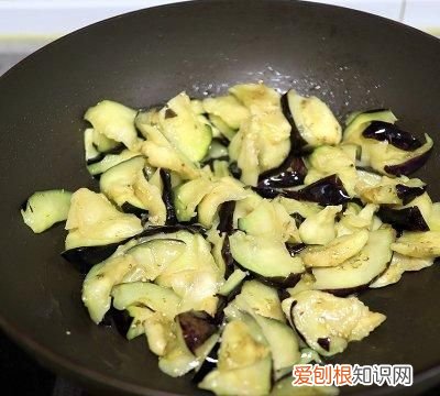 #名厨汁味，圆中秋美味# 巨下饭不吸油的烧茄子