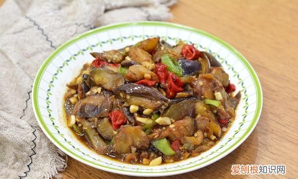 #名厨汁味，圆中秋美味# 巨下饭不吸油的烧茄子