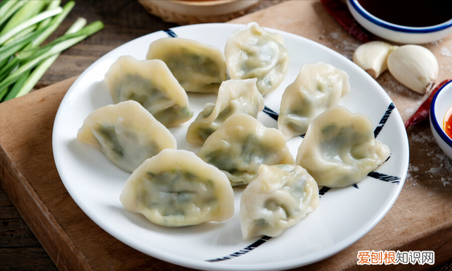 包韭菜馅饺子怎么做使韭菜少出水