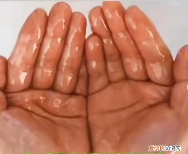 手上粘了胶水怎样最快的方法解除掉