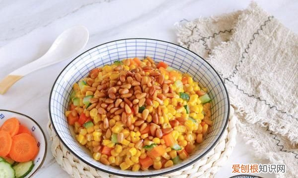美食做法家常菜松仁玉米,低脂松仁玉米