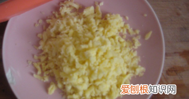烤箱烤披萨的家常做法，烤箱怎么烤披萨半成品