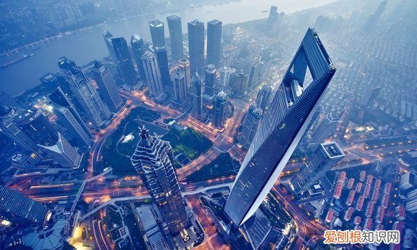 为什么出现股市二八现象,股市为什么会出现二八行情