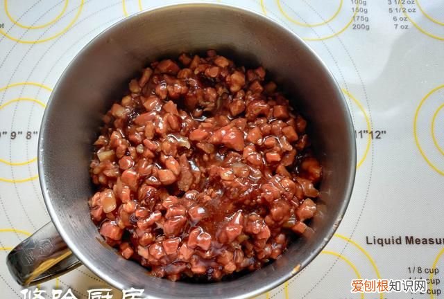 怎样做又白又松软的叉烧包 蜜汁叉烧包的正宗做法广东