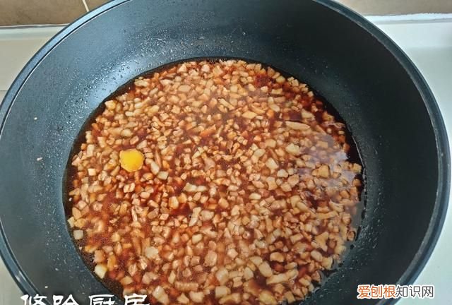 怎样做又白又松软的叉烧包 蜜汁叉烧包的正宗做法广东