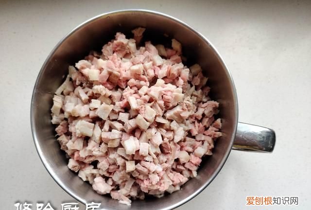 怎样做又白又松软的叉烧包 蜜汁叉烧包的正宗做法广东