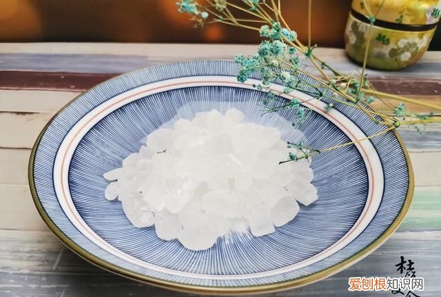 黄冰糖和白冰糖区别科普
