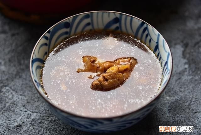 这碗汤不仅滋补润肺更是极致美味