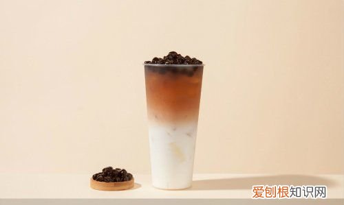 怎么在家做奶茶,在家怎么自制奶茶简单做法