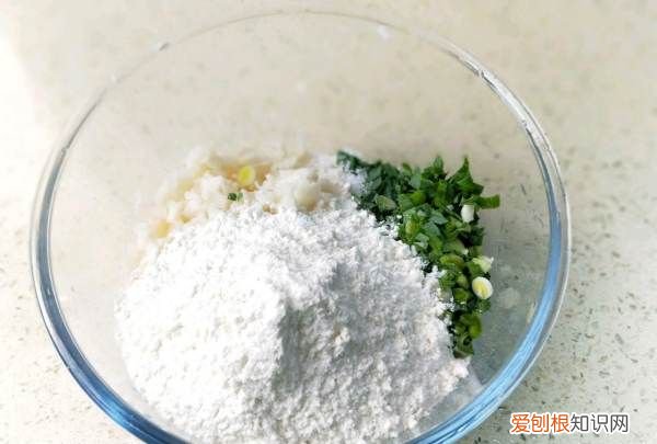 简单好吃炸藕饼的做法，藕饼怎么做好吃又简单窍门