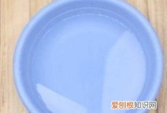 如何擦玻璃又快又干净，怎么擦玻璃又快又干净不留水痕小妙招