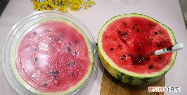 没用保鲜膜的西瓜隔夜了还能吃吗 没放保鲜膜的隔夜西瓜能吃吗
