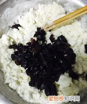 粘窝窝的做法，黄米面粘窝窝的做法大全家常