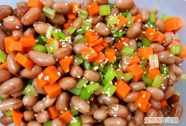 花生米凉拌怎么做，凉拌蔬菜花生米怎么做