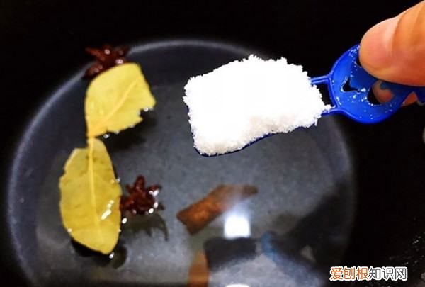 花生米凉拌怎么做，凉拌蔬菜花生米怎么做