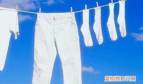 白衣服变黄84消毒液怎么泡能变白