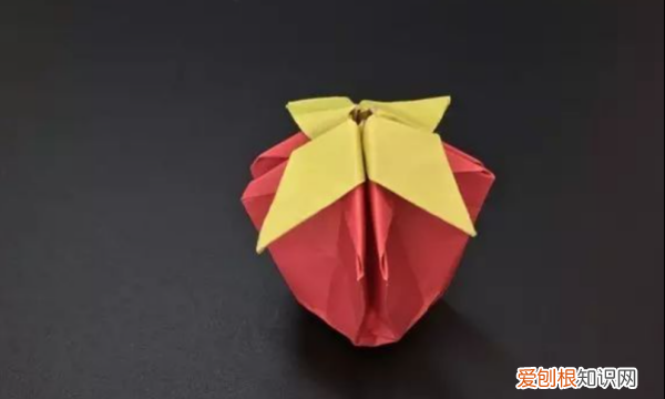 草莓怎么折立体,手工折纸草莓该怎么折