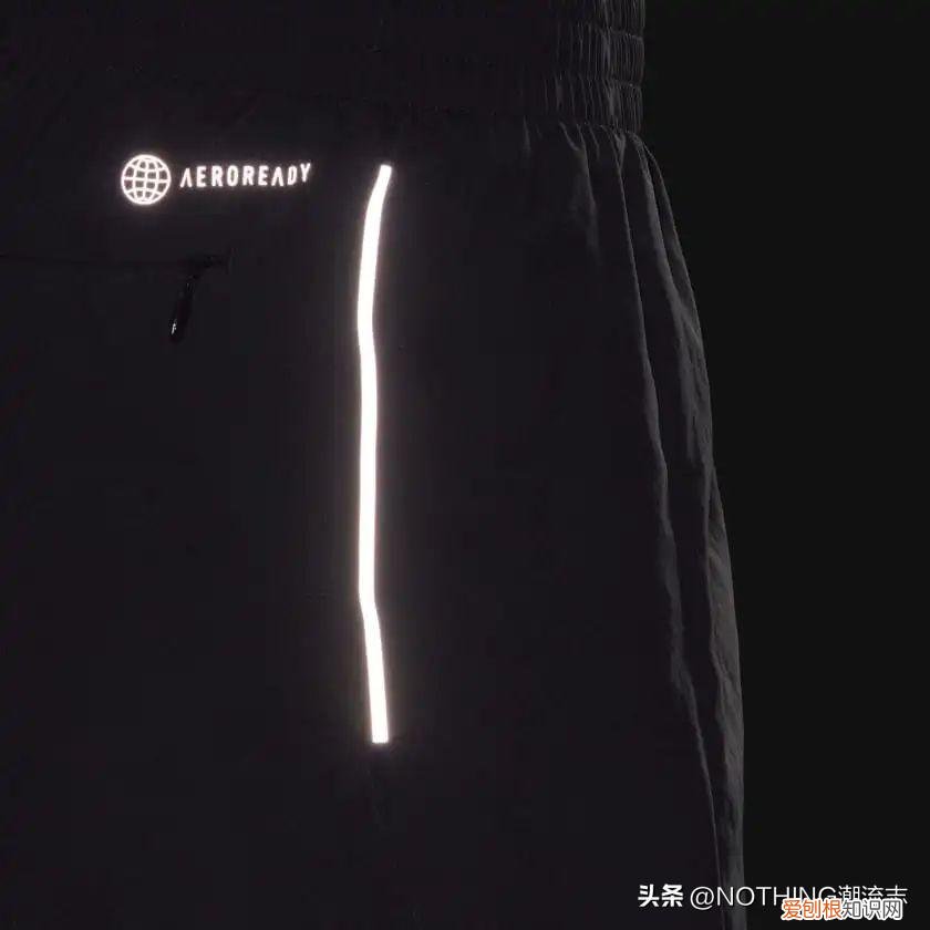 运动短裤