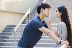 接吻教学课程泰国人