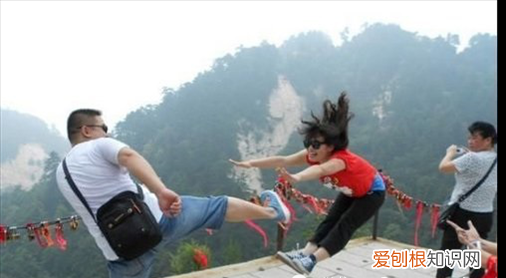 硬卧和软卧是什么车