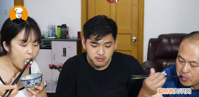 滑炒鱼片的家常做法,出锅滑嫩鲜香,很适合老人和小孩吃