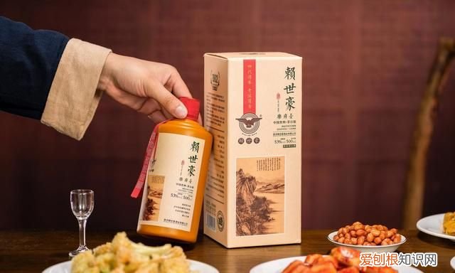 五粮液茅台都是什么酿造的 五粮液玻璃瓶装茅台怎么样