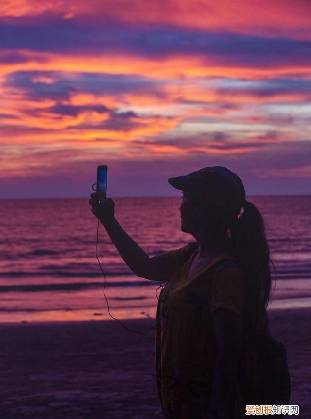 全球经典的十大奇美海滩旅游必去 世界十大最美日落海滩长滩