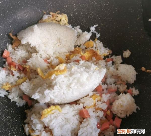 爱心火腿肠鸡蛋的做法，火腿肠与鸡蛋的简单做法