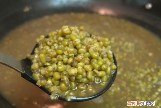 煮绿豆汤不用提前泡,10分钟就能煮开花,有什么秘诀?