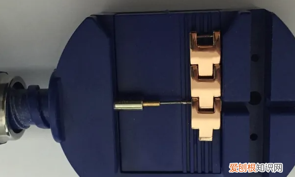 手表表链拆除方法，手表链子长了怎么拆