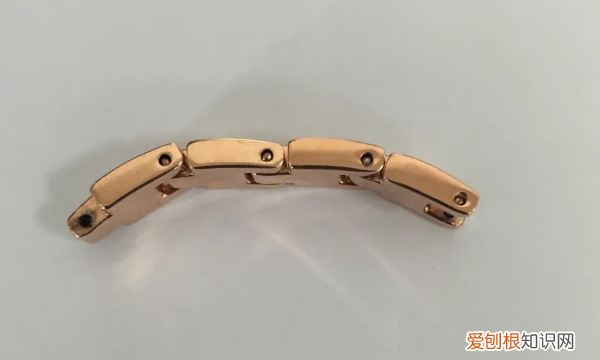 手表表链拆除方法，手表链子长了怎么拆