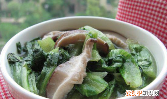 香菇可以生吃吗 香菇发红了还能吃吗图片