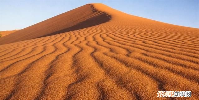 为什么不把沙漠的沙子用来建房子