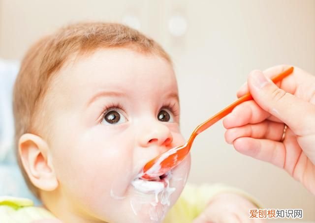 一岁宝宝吃核桃仁煮熟吃还是生吃