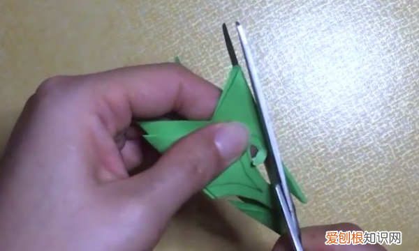 剪窗花的方法，窗花怎么剪简单又漂亮