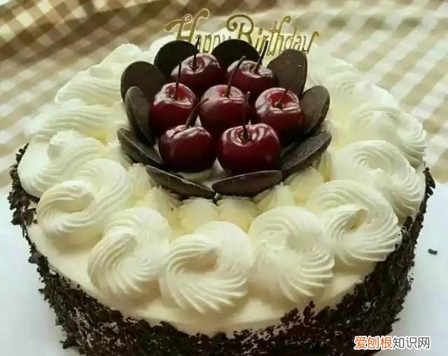 巧克力淋面蛋糕 蛋糕淋面的做法配方