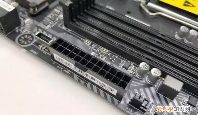 主板上常见的接口有哪些列举四个并说明作用