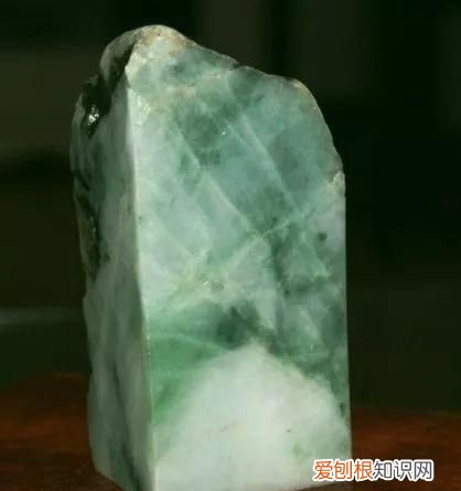 石头家族的龙族 石头大家族