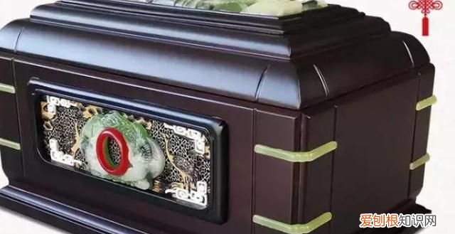 宠物骨灰可以带上飞机,骨灰盒可以上飞机吗需要什么手续